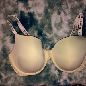 Victoria’s Secret Bra